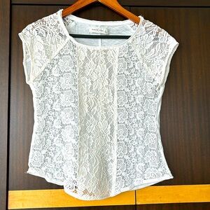 ABERCROMBIE& FITCH LACE TOP SIZE LARGE